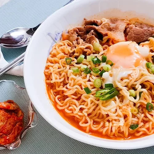 korean instant ramen feature