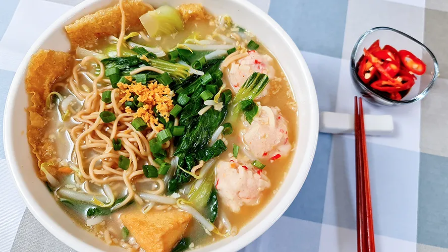 simple yee mee soup featured Simple Yee Mee Soup