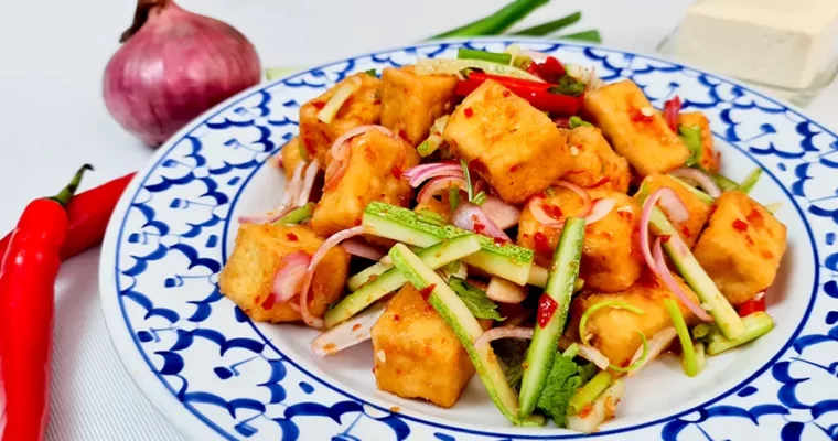 Easy Crispy Tofu Salad